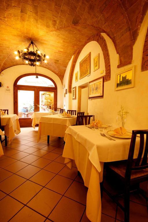 Locanda Il Pino San Gimignano Exterior photo